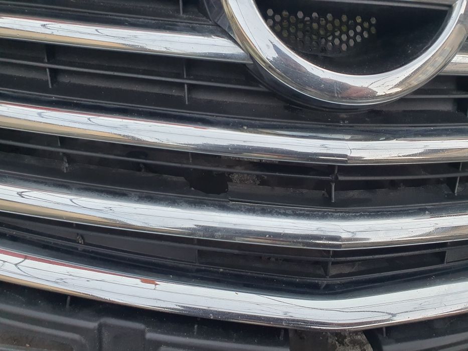 Ришітка радіатора бампера опель  інсігнія opel Insignia