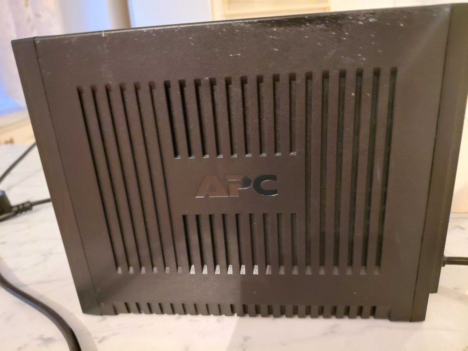 Zasilacz UPS APC BX700U-FR 700VA nowy akumulator