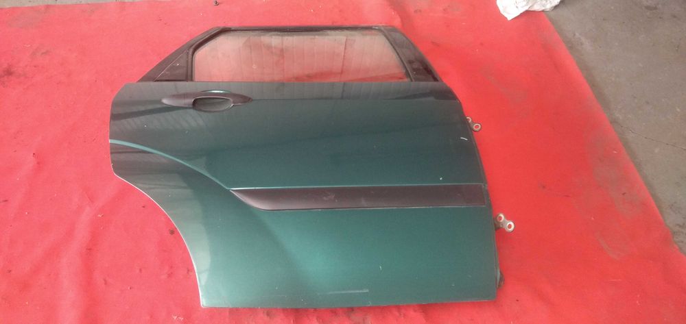 drzwi tylne kombi Focus 02R