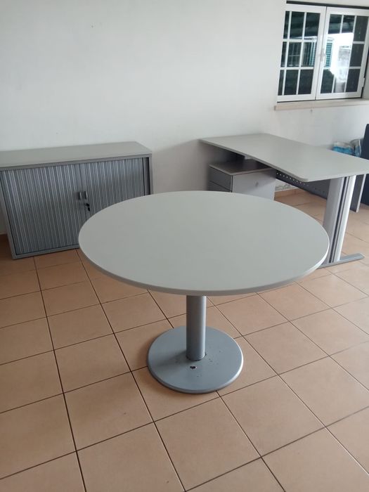 Conjunto Secretaria, Armário, Mesa de Reuniões e Módulo de Gavetas