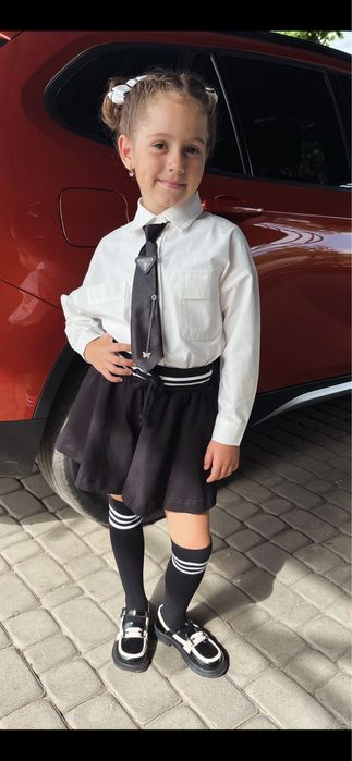 Продам костюм в школу