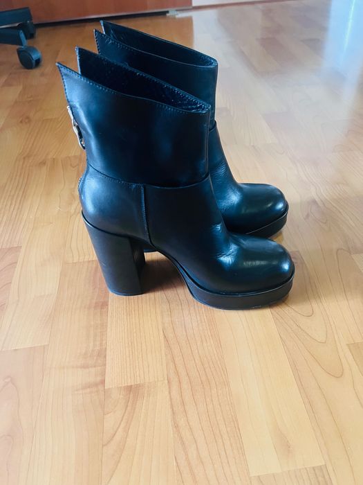 Фірмові шкіряні ботинки Miraton