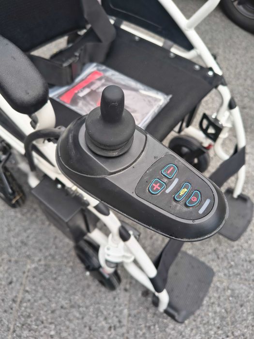 Wózek inwalidzki elektryczny ANTAR AT52304