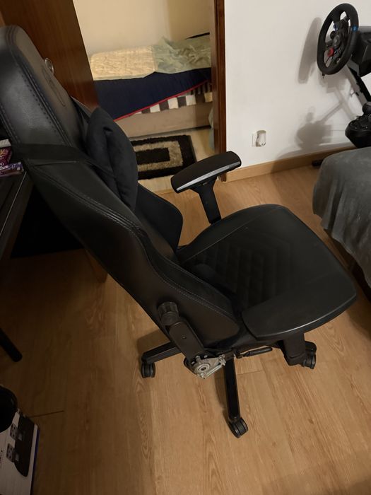 Vendo cadeira gaming