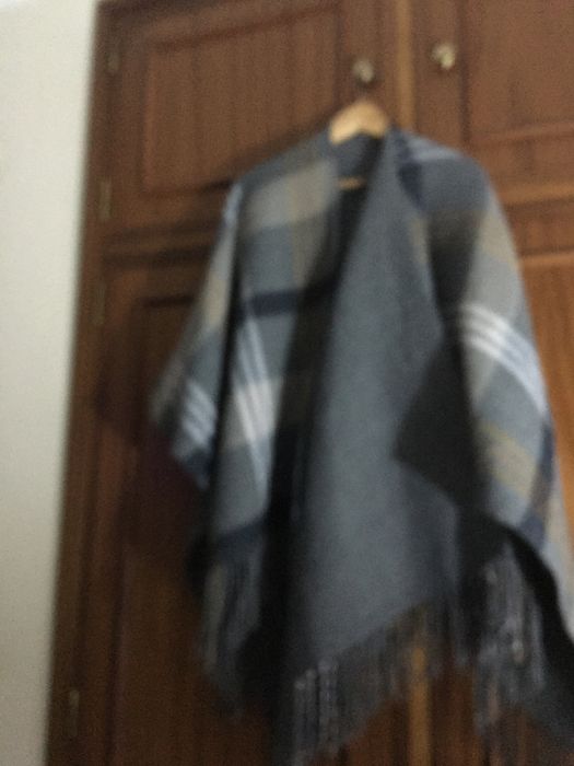 Lencos de pescoco trabalhados com joias