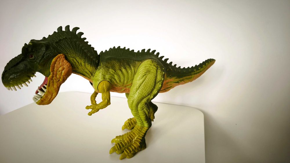 Zestaw zabawek dinozaurów