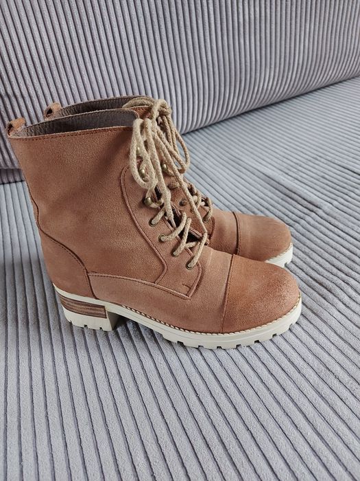 Buty Botki na słupku sznurowane rozmiar 37
