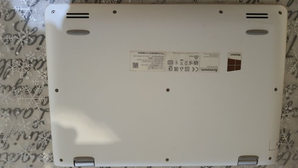 Portatil lenovo y300