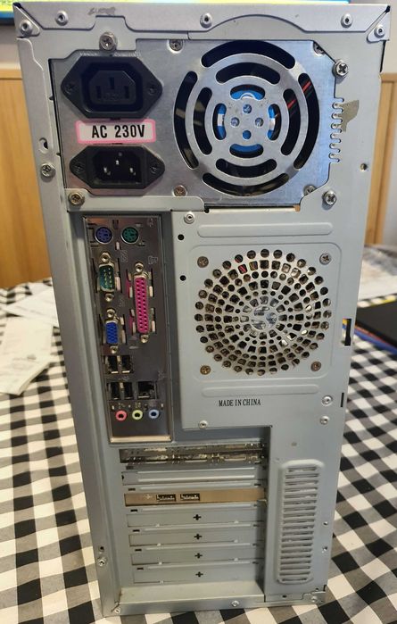 PC barato Asus Intel Core 2 6600 - 4Gb Ram - 500Gb HDD - Porto