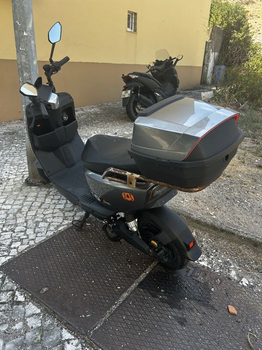 Vendo scooter elétrica FOX, em bom funcionamento