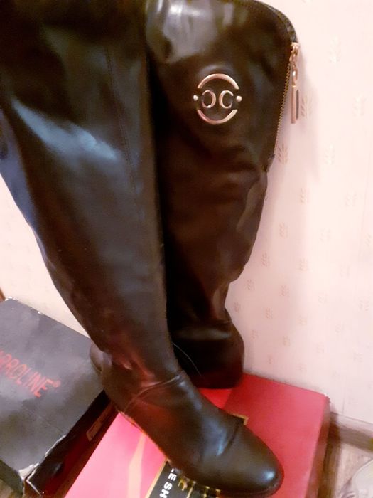 Высокие сапожки 39 размера  25.5 см стелька.