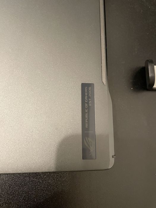 ASUS ROG Zephyrus G16 | i7-12700H | 32GB RAM | RTX 4050 | SSD 512GB