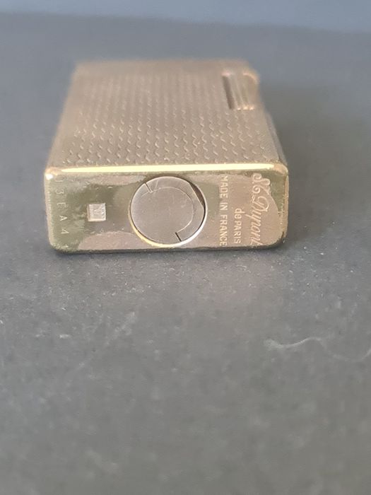 Isqueiro Dupont dourado