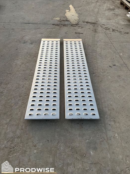 Najazdy / podjazdy / trapy wjazdowe aluminiowe 3m (425mm x 3000mm) PRODUCENT (do przyczep, autolawet, lawet, pomoc drogowa)