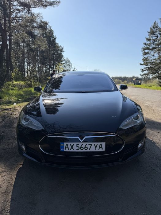 Продам своє авто TESLA  MODEL S 2014