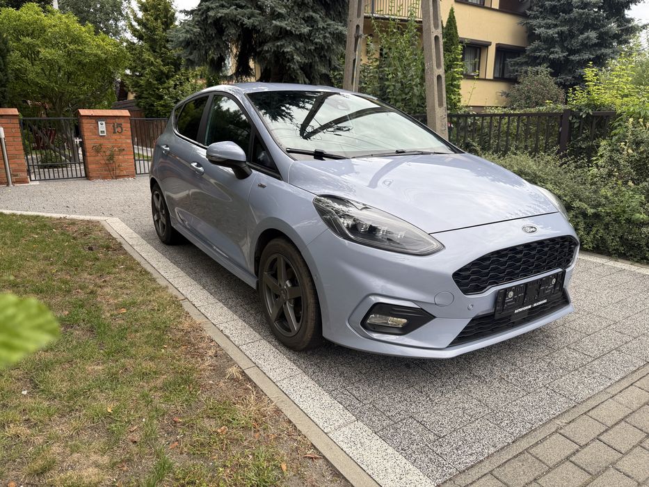 Ford Fiesta mk8 st-line 1.0 ecoboost na łańcuszku rozrzadu hybryda 155 PS, lekko uszkodzony tył, pełne wyposażenie stline poza uszkodzeniem jak nowy