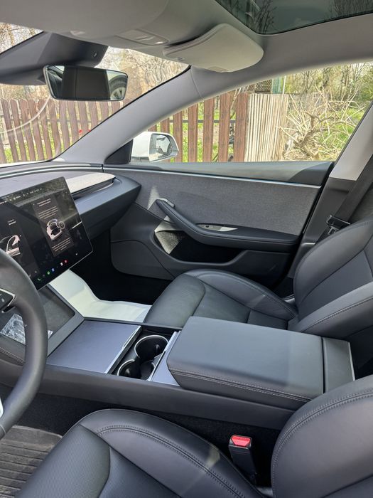 Tesla Model 3 Highland