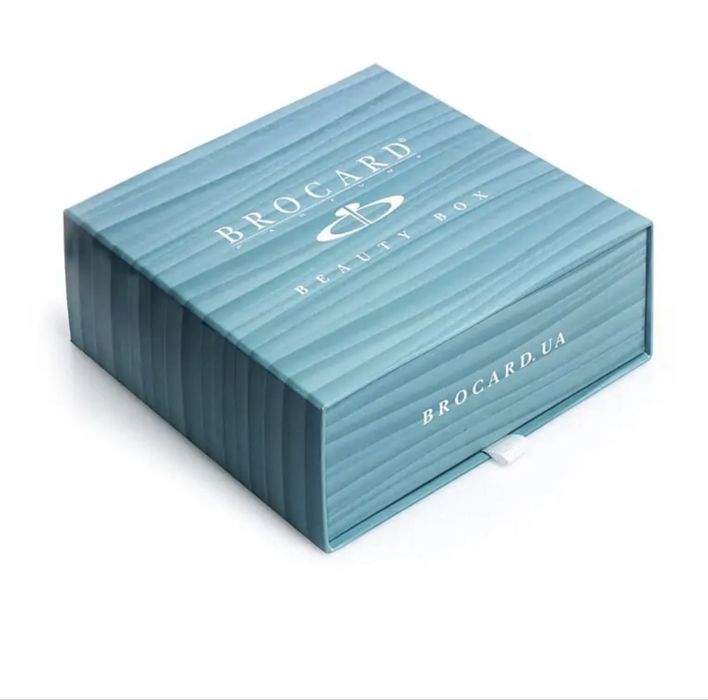 Подарункова коробочка