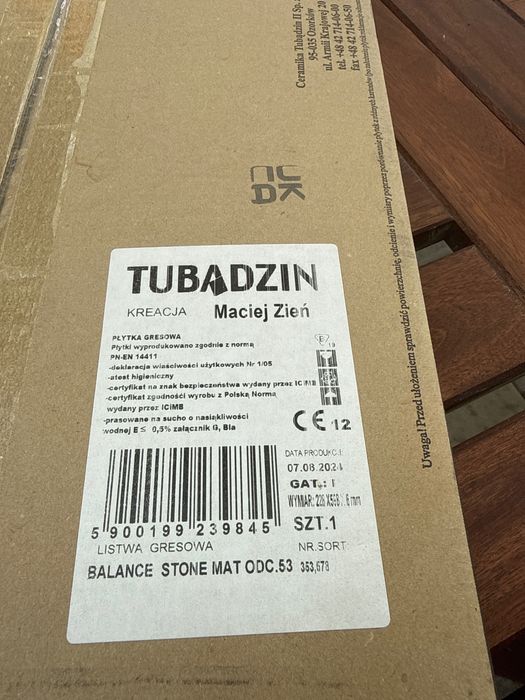 Płytka gresowa TUBĄDZIN MACIEJ ZIEŃ Balance stone mat Listwa