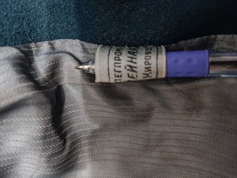 Продам вінтажний ретро одяг жіночийпальто