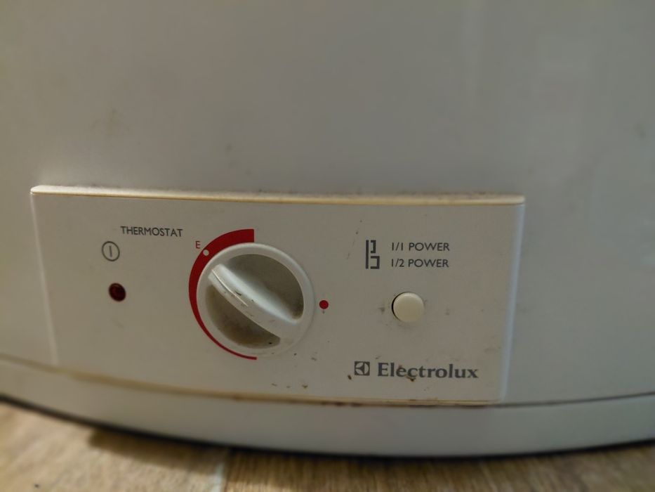 Продам б/в електробойлер "Electrolux" 1,8 квт 75 л