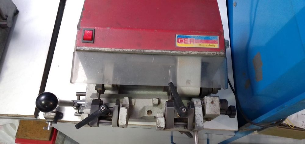 Máquina de fazer chaves