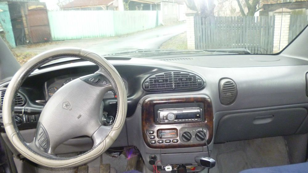 Крайслер Вояджер  2.5ТД