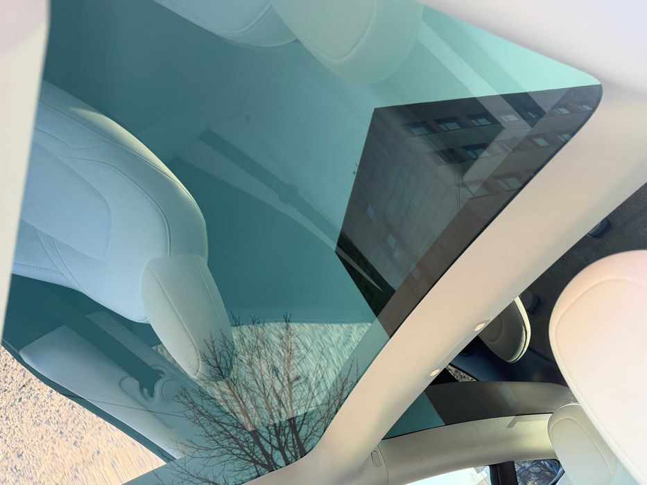 Tesla 3 RWD rok 2023 przy obecnych cenach paliwa - jazda za darmo