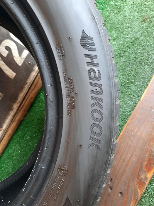Opony zimowe 235/55/17 Hankook Para 2022rok