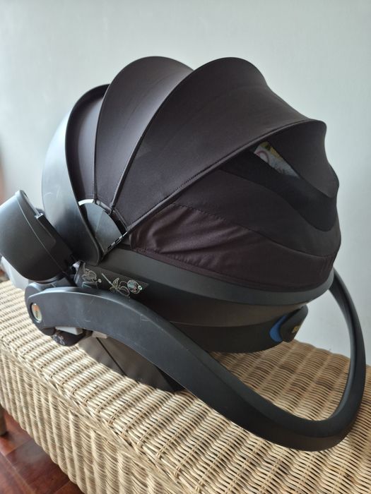 Ovinho besafe Izi go modular + Base Isofix besafe izi modular i-size