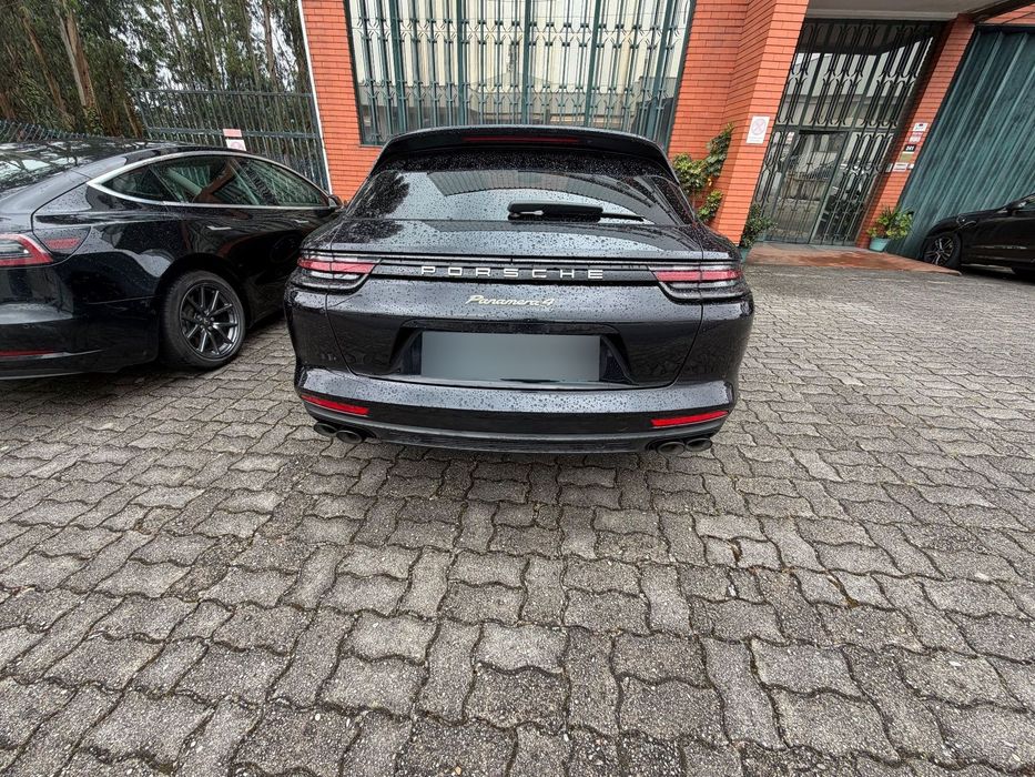 Porsche Panamera Sport Turismo 4 E-Hybrid