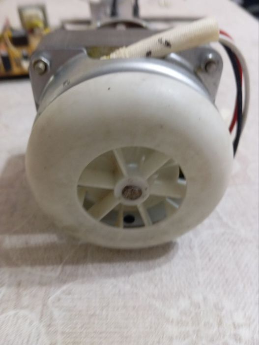 Мотор для хлібопічки