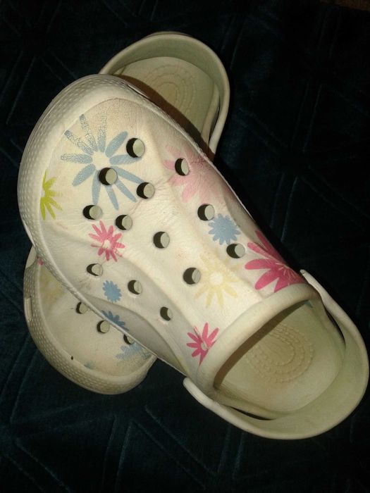 Klapki dziewczęce 31