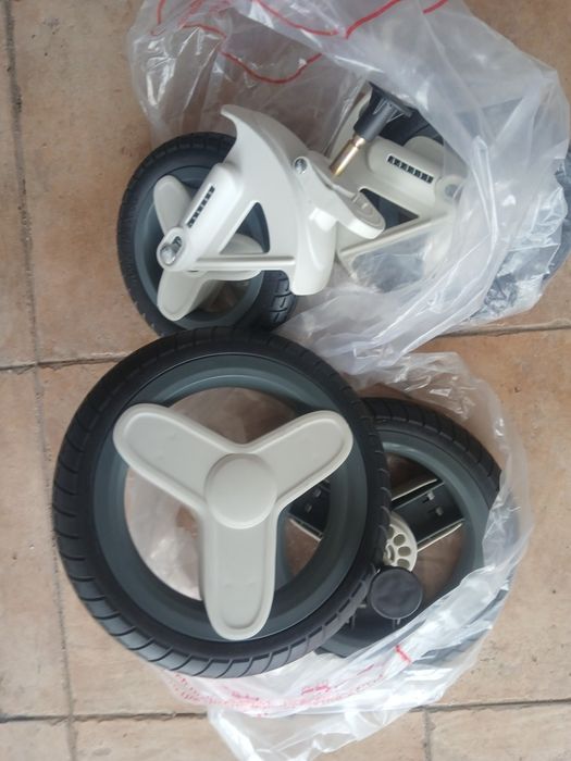 Carrinho bebe 530W novo