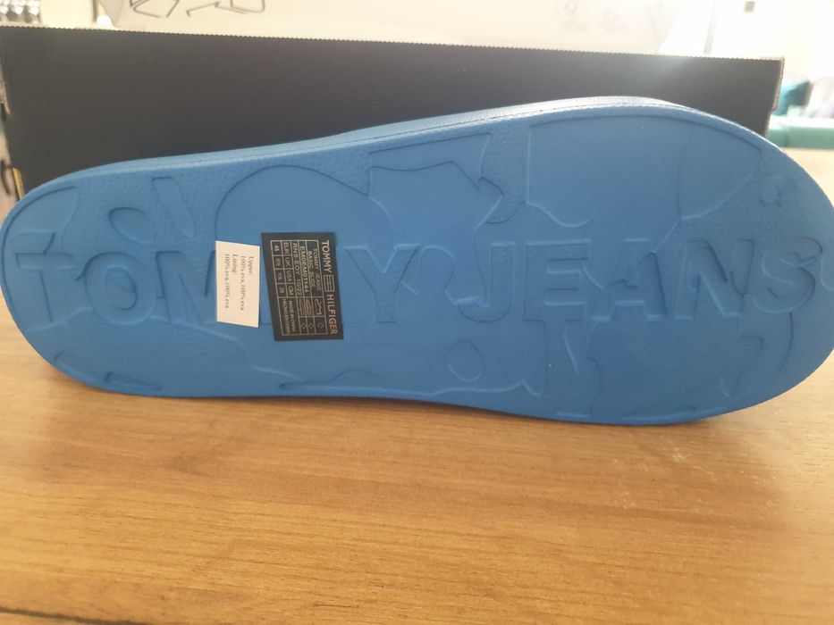 Nowe klapki Tommy Hilfiger Jeans rozmiar 43 i 45