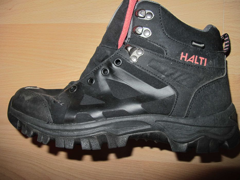 Halti softshell з шипами