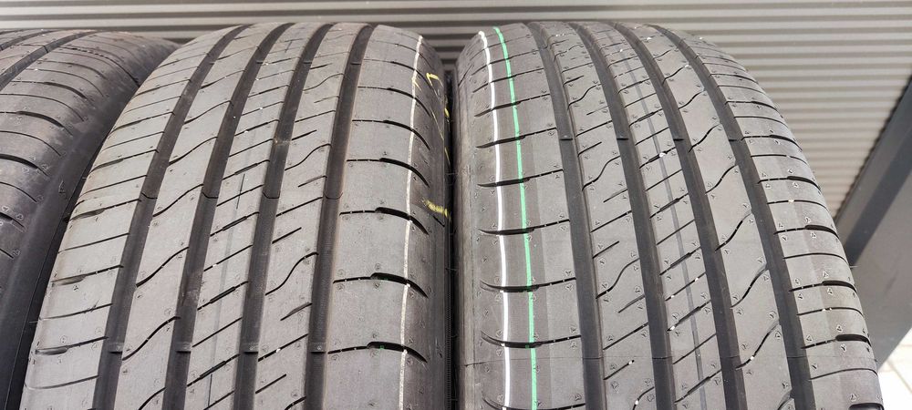 Para opon 215/60 R17 96H Goodyear Efficientgrip 2 SUV