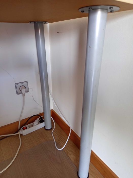 Mesa secretária ikea