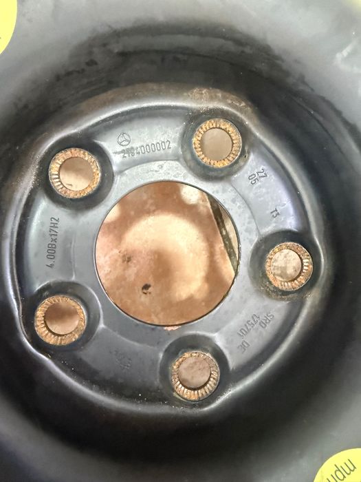 Roda emergencia Mercedes R17