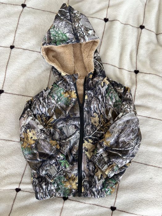 Джинси та вітровка на весну для хлопчика