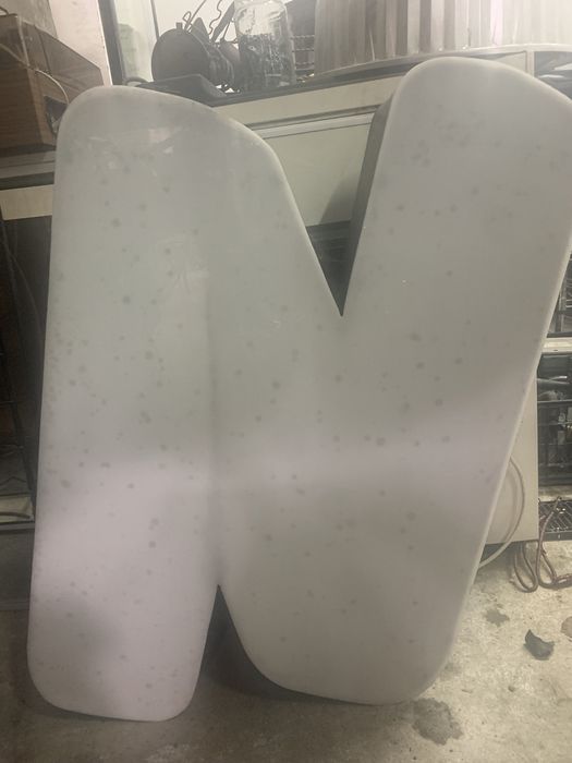 Letras monobloco vintage 120cm