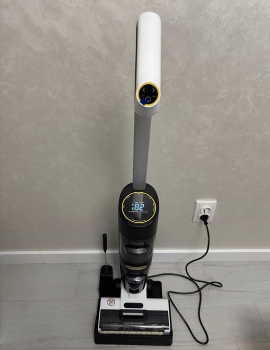 Пилосос ручний миючий Karcher FCV 4