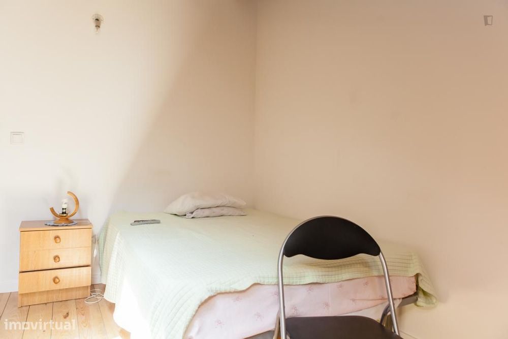 Quarto - localizado em Baixa Coimbra