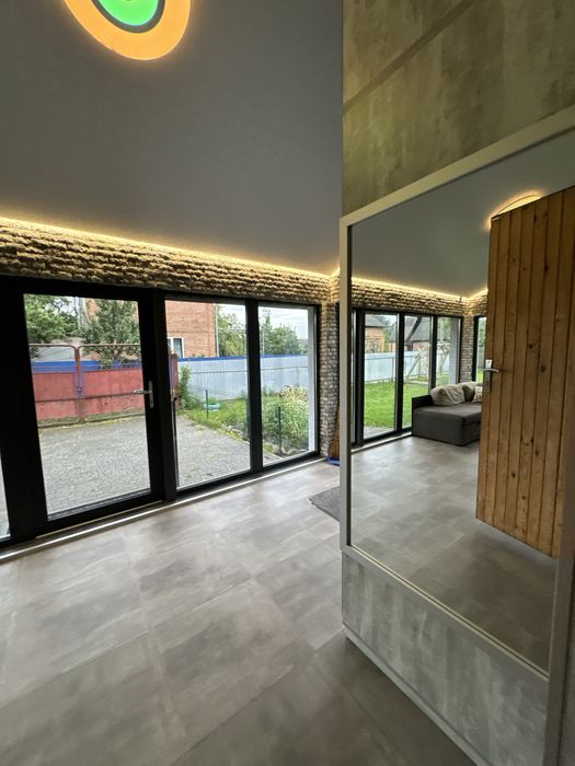 Свободный!Отдельностоящий двухэтажный дом!Свой двор!Есть генератор!