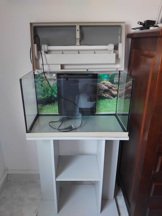 Aquário aquatlantis 65 litros e móvel