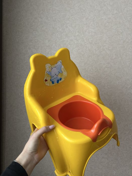 Горшок дитячий.