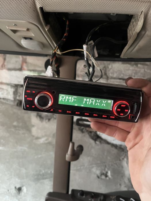 Sprzedam radia samouchodowe USB AUX Bluetooth