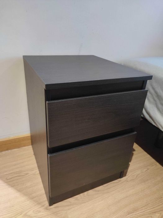 mesas de cabeceira x 2  (como novas IKEA)c