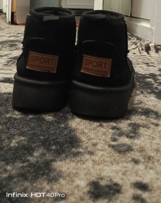 Уггі жіночі 39 розмір