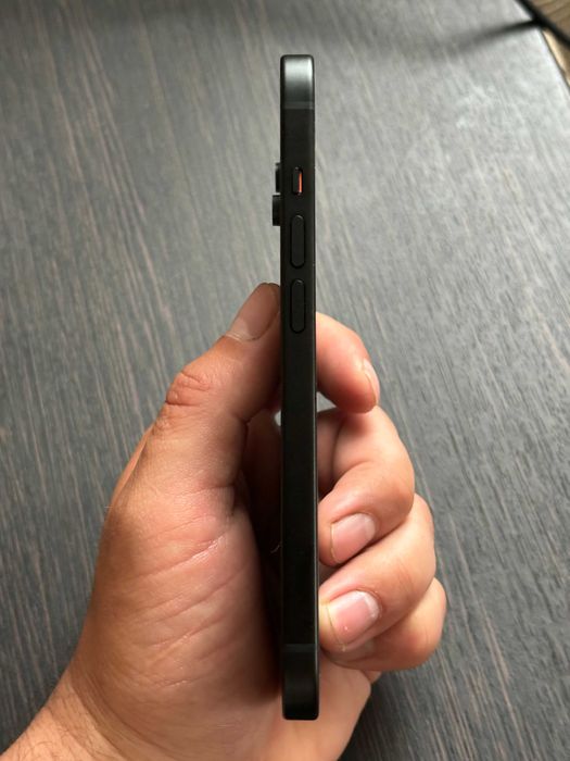 Apple Iphone 15 128Gb по запчастинах